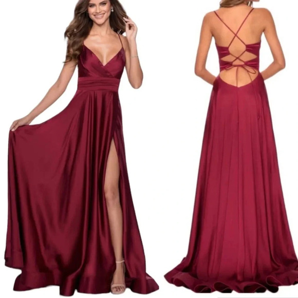 La Femme Lace Up Open Back Formal Gown Wine Size 6 NWT - Picture 1 of 13